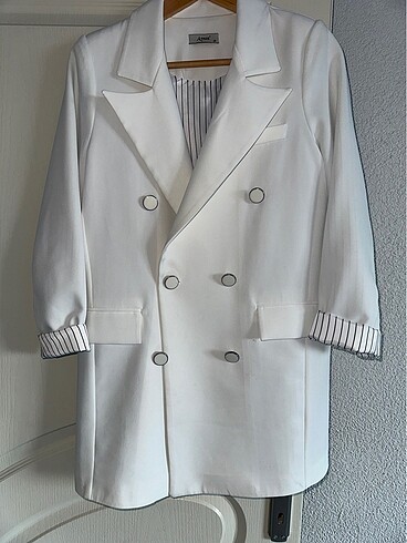 Beyaz ceket