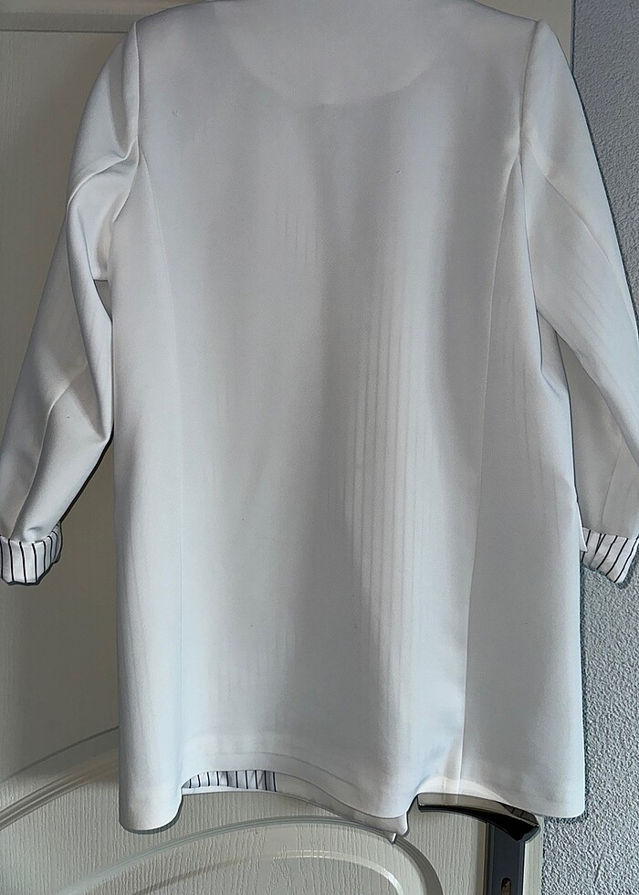 Beyaz ceket - Görsel 4