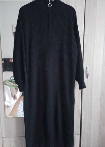 Siyah Yüksek Yakalı Uzun Triko Elbise - Görsel 2