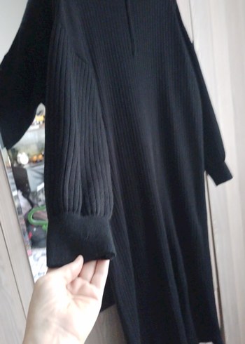 Siyah Yüksek Yakalı Uzun Triko Elbise - Görsel 3