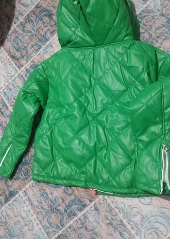 Yeşil Kapüşonlu  Kısa Kadın Mont - Görsel 8