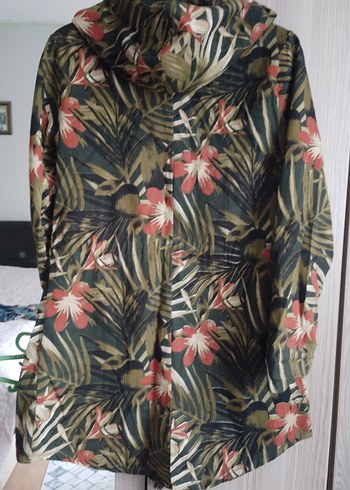 Çiçek Desenli Kapüşonlu Kadın Ceket - Görsel 4