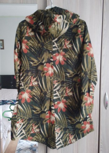 Çiçek Desenli Kapüşonlu Kadın Ceket - Görsel 2