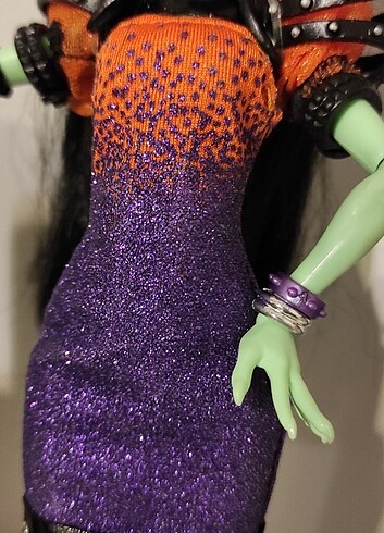 Beden Renk Monster High Casta