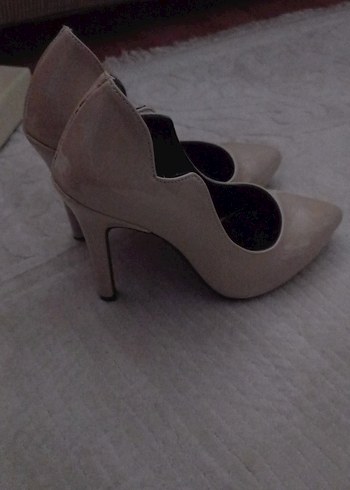 Bej Stiletto Topuklu Kadın Ayakkabı - Görsel 3