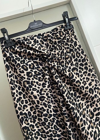 Leopar Desenli Uzun Drapeli Kadın Etek - Görsel 3