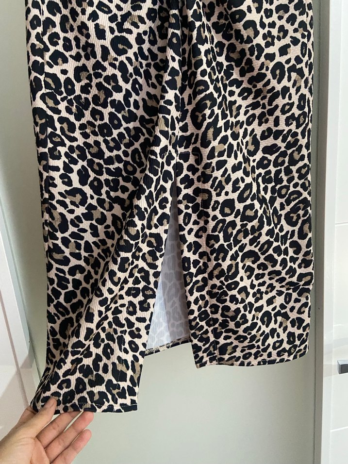 Leopar Desenli Uzun Drapeli Kadın Etek - Görsel 2