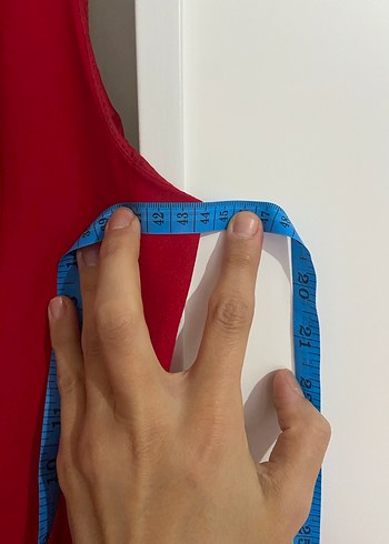 Düğmeli Kırmızı Kolsuz Midi Elbise - Görsel 7