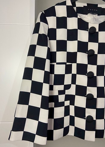 Düğmeli Siyah Beyaz Kareli Kadın Blazer - Görsel 4