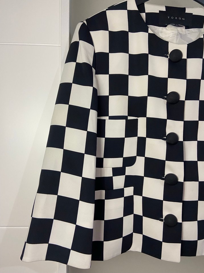 Düğmeli Siyah Beyaz Kareli Kadın Blazer - Görsel 4