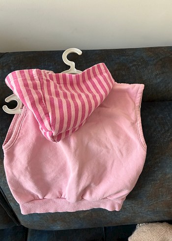 Kız Çocuk Pembe Nakışlı Kapüşonlu Yelek - Görsel 2