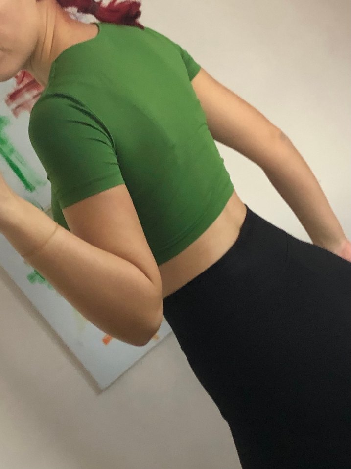 Kısa Kollu Crop Top - Görsel 4