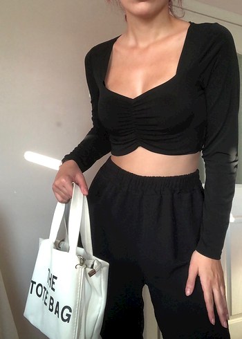 V Yaka Büzgülü uzun kollu Crop