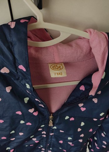 Kız Çocuk Lacivert Kalp Desenli Yağmurluk - Görsel 2