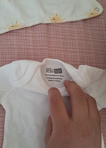 HelloBaby 5li yenidoğan hastane çıkışı ve 2 adet yenidoğan zıbın