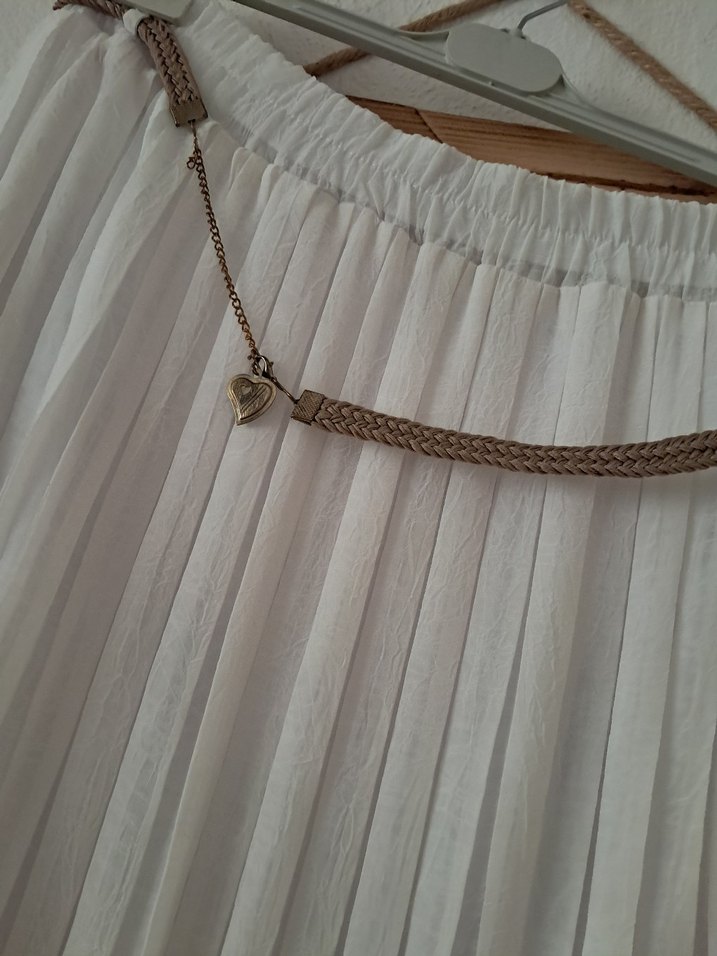 Beyaz Piliseli Uzun Etek - Görsel 3