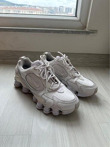 Nike Shox Nova