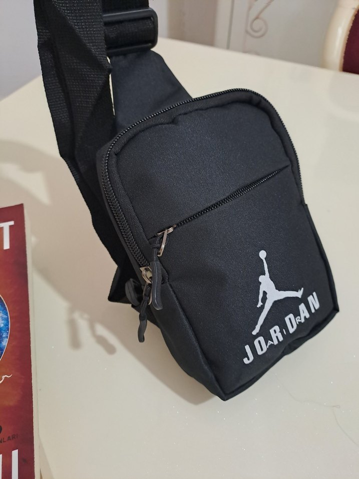 Siyah Fermuarlı Jordan Omuz Çantası - Görsel 2
