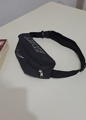 Siyah Bel Çantası - Görsel 3