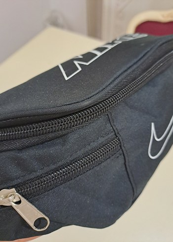 Siyah Bel Çantası - Görsel 5