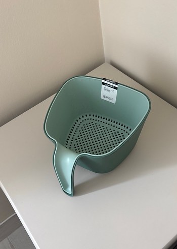 Kulp ve Delikli Yeşil Plastik Süzgeç - Görsel 3