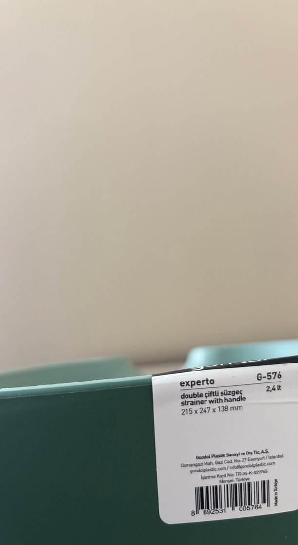 Kulp ve Delikli Yeşil Plastik Süzgeç - Görsel 2