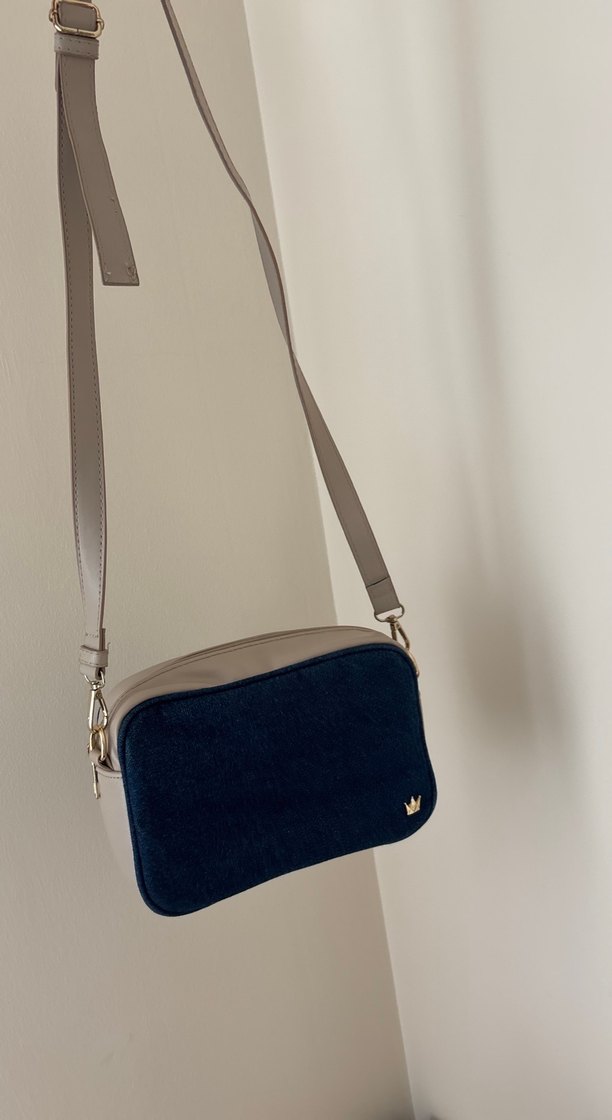 Gri Bej Detaylı Mavi Süet Kadın Çapraz Çanta - Görsel 2