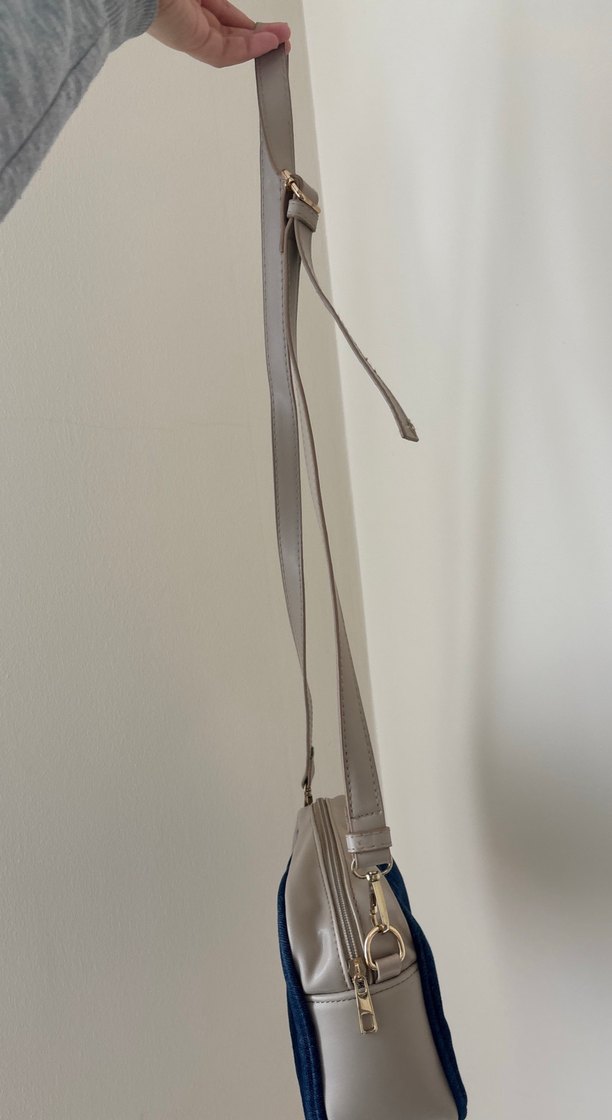 Gri Bej Detaylı Mavi Süet Kadın Çapraz Çanta - Görsel 4