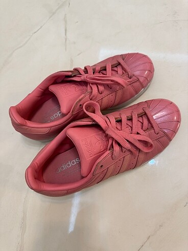 Adidas Süperstar