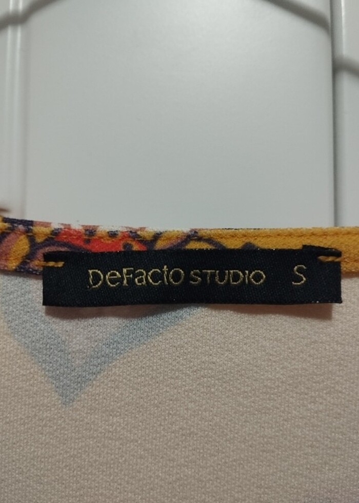 Çiçekli elbise - Görsel 3