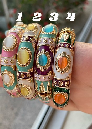 Zara Renkli Bohem Kadın Kelepçe