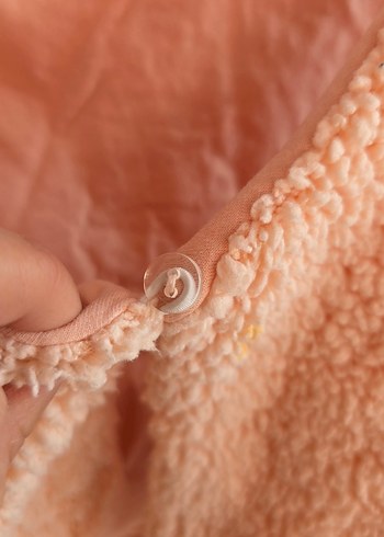 Kız Çocuk Bej Kürklü Kolsuz Yelek - Görsel 5