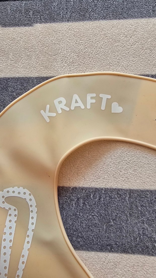 Bej Baskılı Bebek Mama Önlüğü - Görsel 4