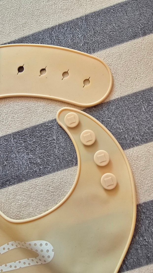 Bej Baskılı Bebek Mama Önlüğü - Görsel 3