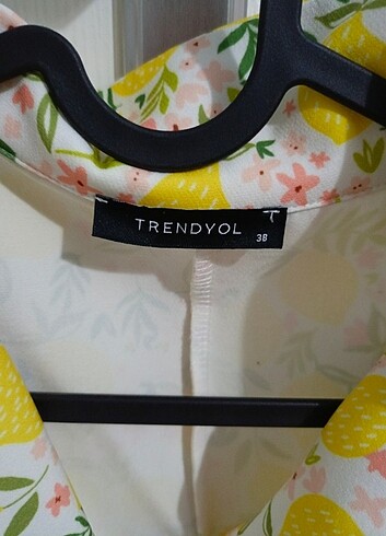 Trendyolmilla limonlu elbise