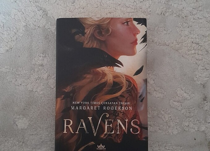 Ravens / Margaret Rogerson 