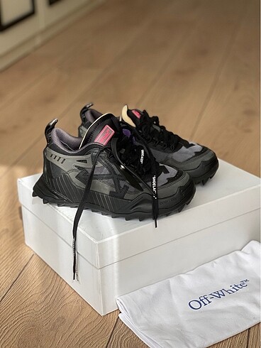 Off-White Offwhite Sneaker