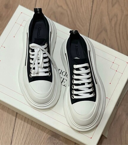 Alexander McQueen Alexander Mcqueen Sneaker