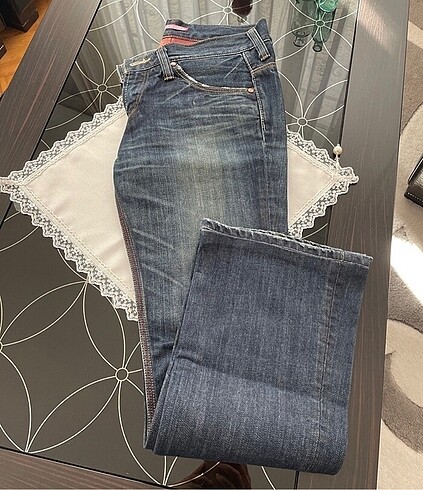 31 Beden lacivert Renk Levis bayan jeans