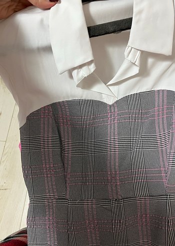 Midi V Yaka Düğmeli Kadın elbise - Görsel 2