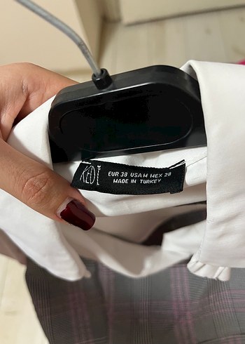 Midi V Yaka Düğmeli Kadın elbise - Görsel 3