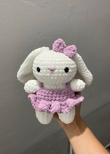 Amigurumi tavşan mor elbiselii