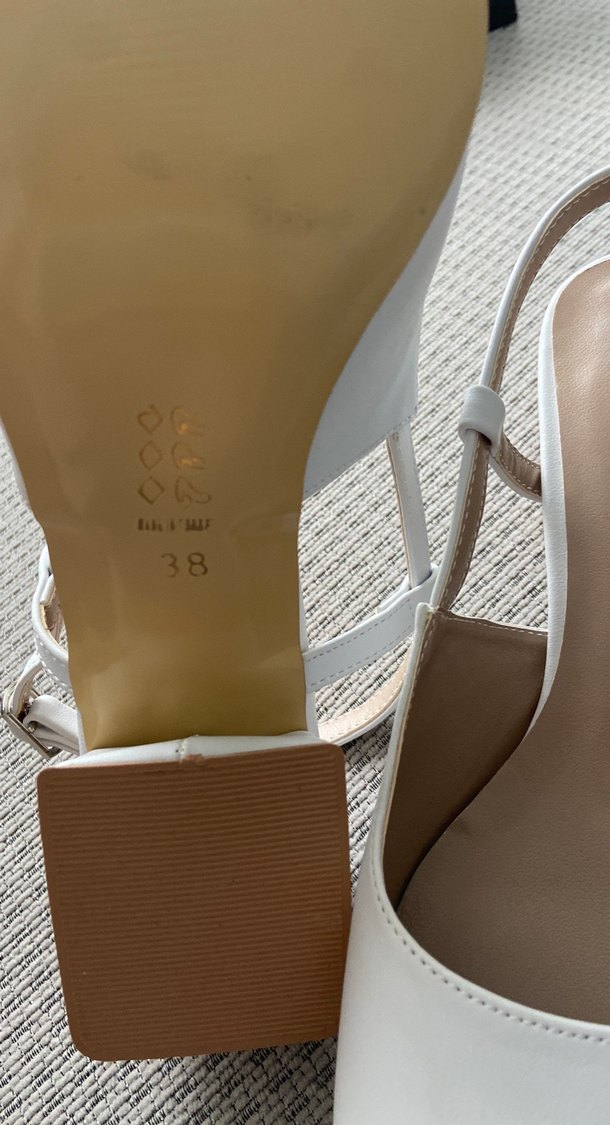 Beyaz Kadın Klasik Topuklu Ayakkabı - Görsel 3