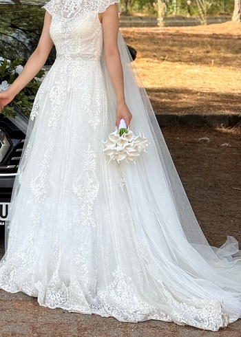 Dantel Detaylı Uzun Beyaz Gelinlik - Görsel 3