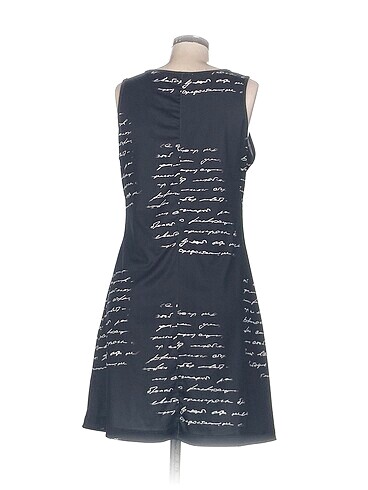 universal Beden Vintage Love Kısa Elbise %70 İndirimli.