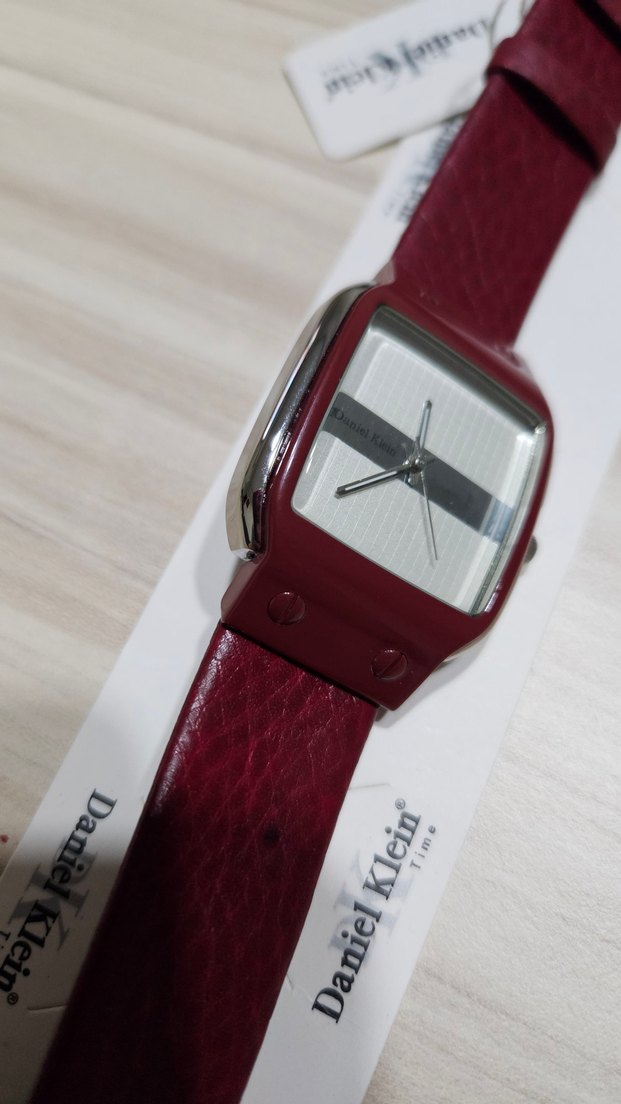 kirmizi Klasik Kadin Kol Saati - Görsel 2