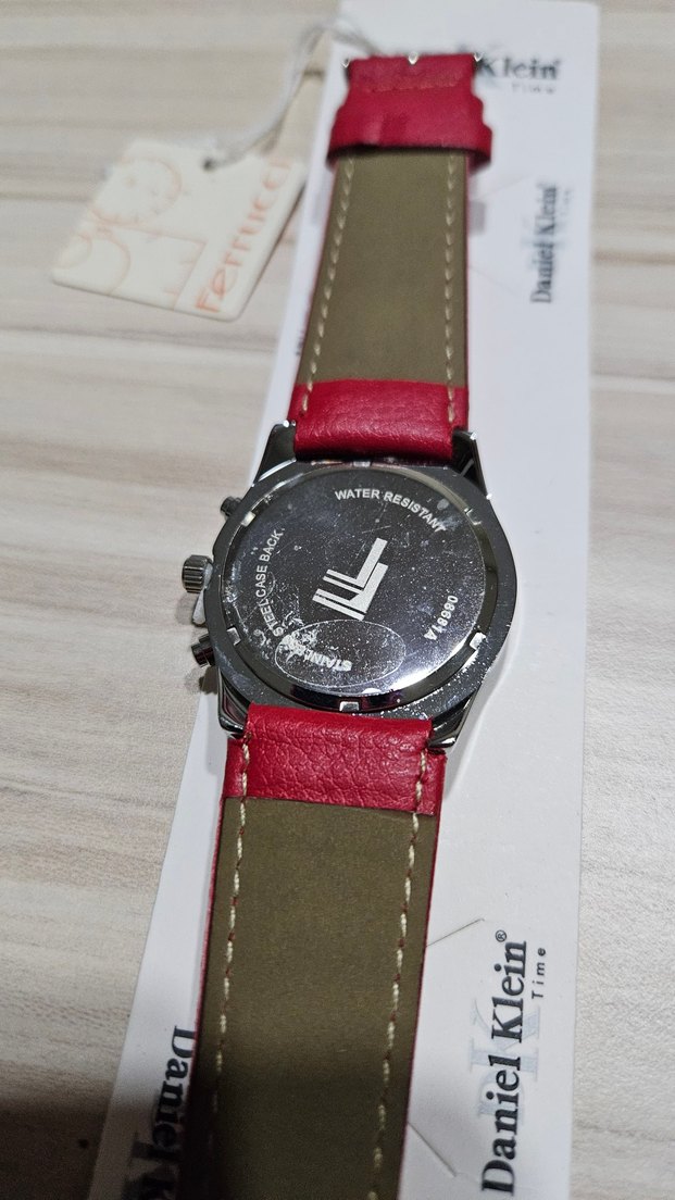Daniel Klein Ferucci Kadın Kırmızı Deri Kayışlı Saat - Görsel 3