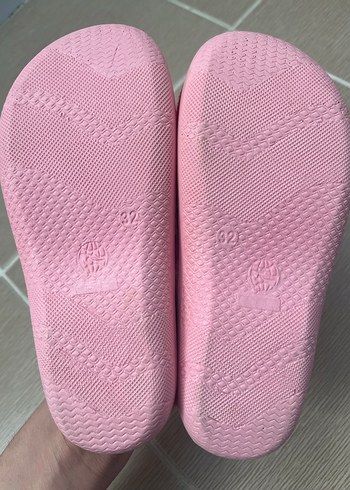 Renkli Desenli Pembe çocuk Ev Terliği - Görsel 3