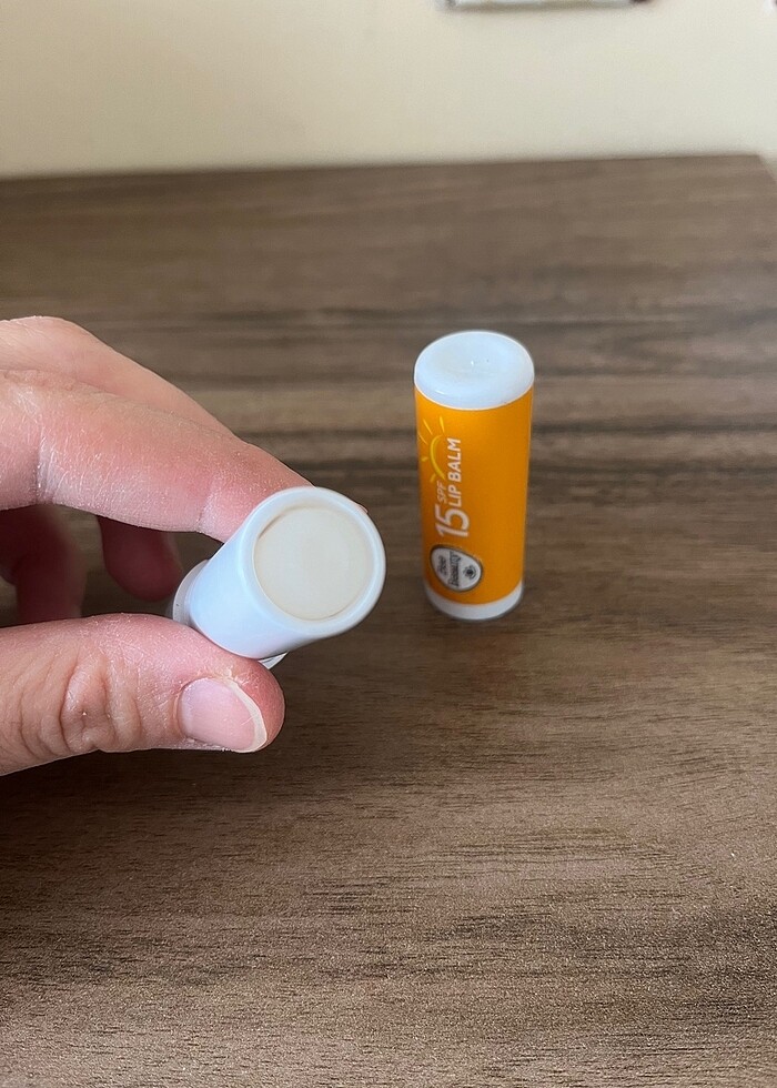 Dudak kremi 15 spf - Görsel 2