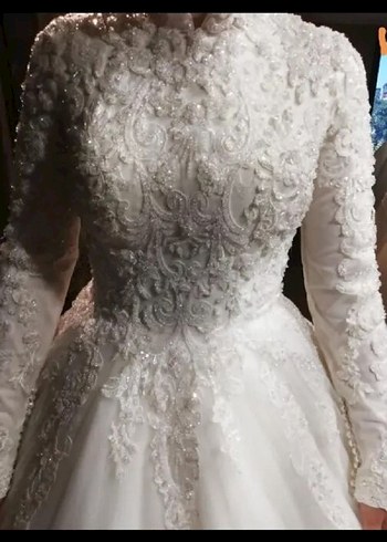 Uzun Kollu İşlemeli A Kesim Gelinlik - Görsel 4